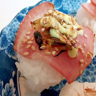 マヨで　ベーコンと高菜漬けと白ごまの焼おにぎり